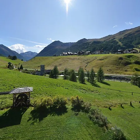 מלון דירות La Dormeuse 3*